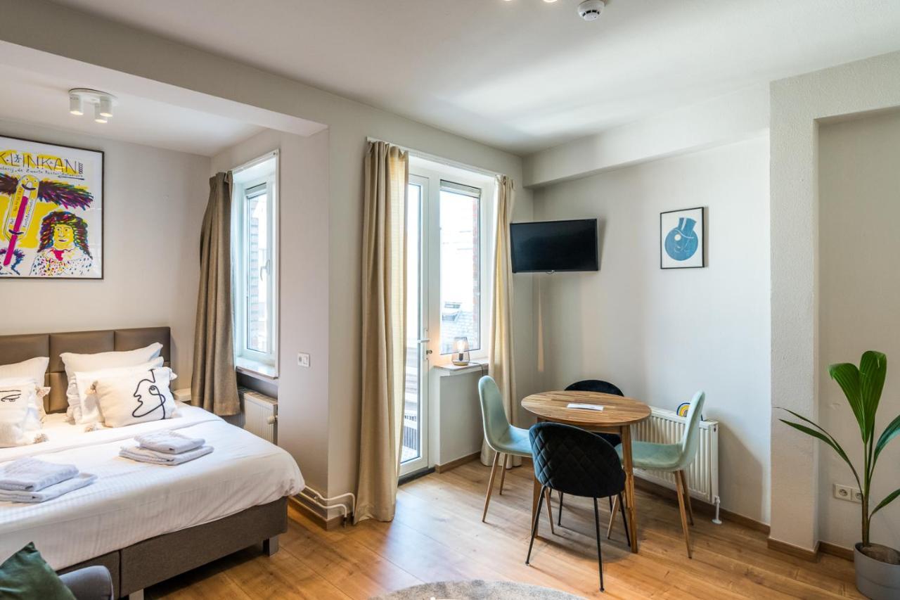 Japie - In The Heart Of Apartment *