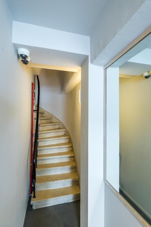 Japie - In The Heart Of Apartment