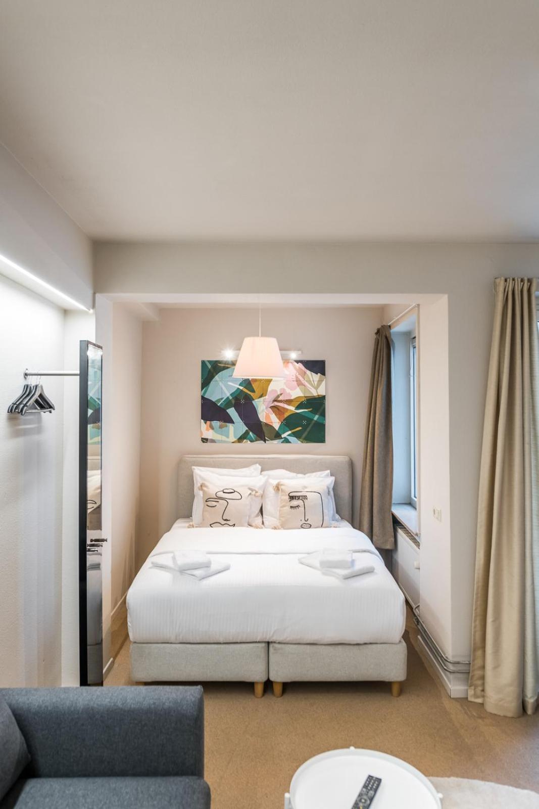 Japie - In The Heart Of Apartment *